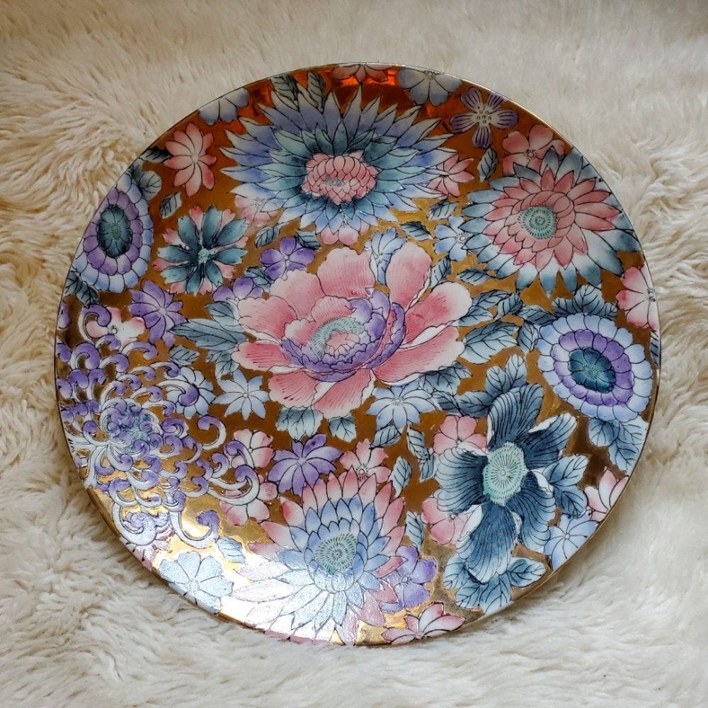 Vintage Decorative Plate. Flowers. Golden. Pink. Blue. Macau.
